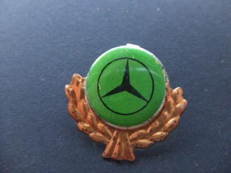 Mercedes auto logo